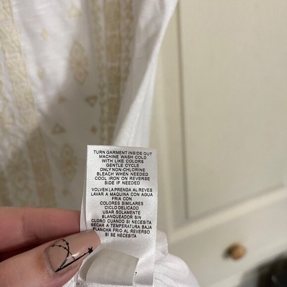 RXB Womens NWT White Cream Embroidered Shark Bite Hem Bohemian Blouse Large - Picture 7 of 8